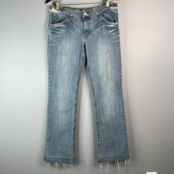 VINTAGE Hollywood Blue Light Wash Distressed Jeans Frayed Raw Hem Size 30 - Picture 10 of 10